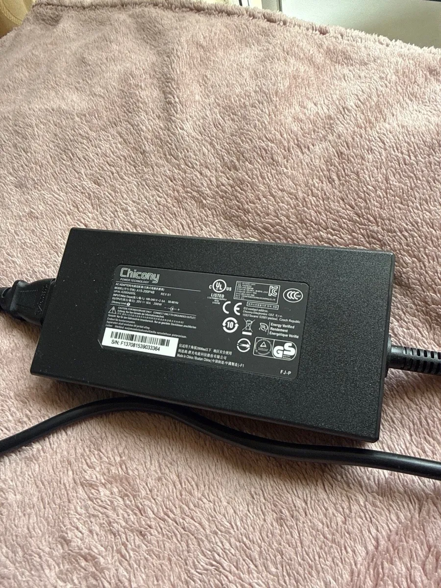 200W Laptop Power Charger (20V - 10A) - Image 1
