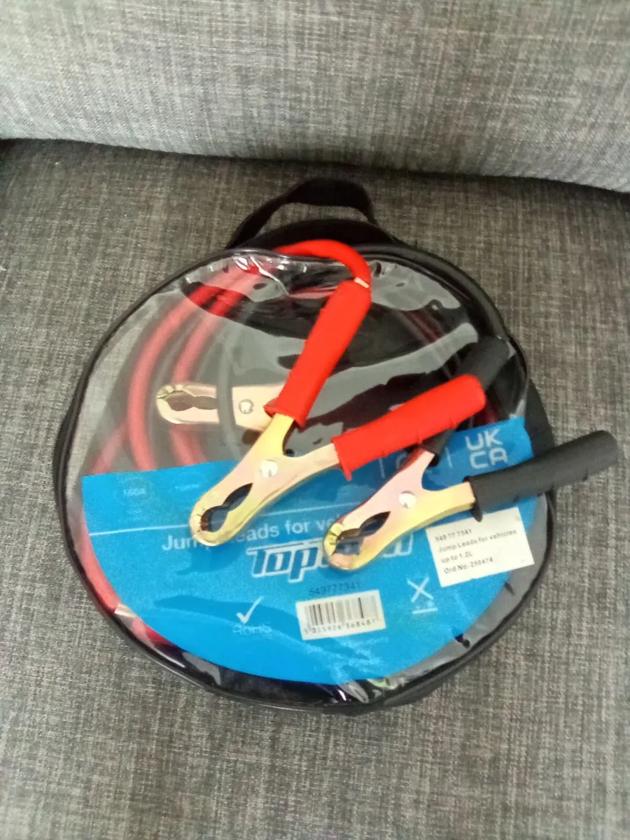 Car jump leads - Image 1