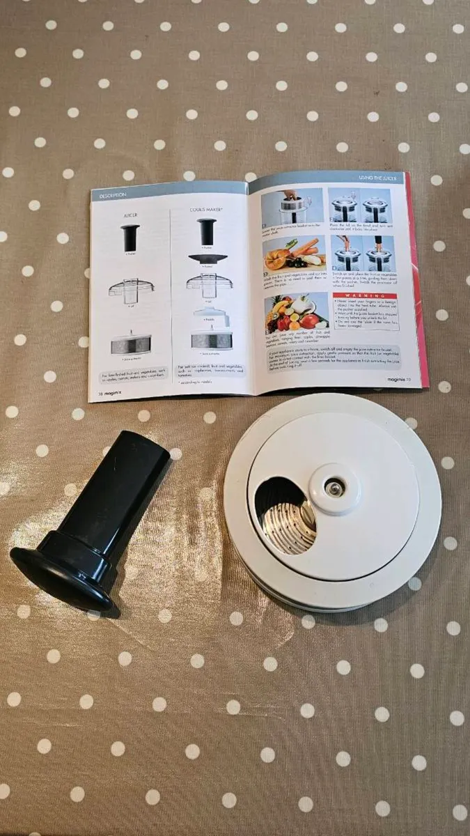 Magimix 3200XL food processor plus accessories - Image 2