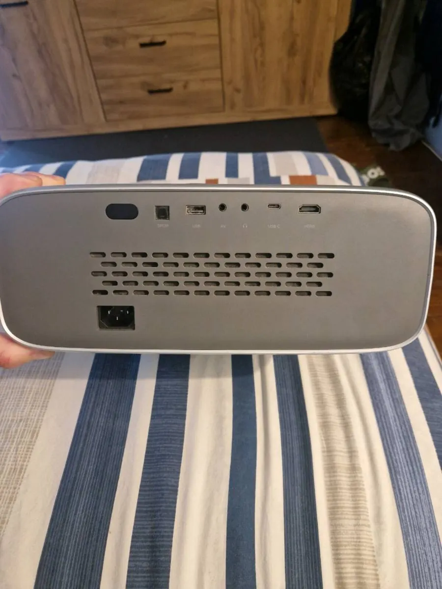 Philips Neopix Ultra Tv+ projector - Image 3