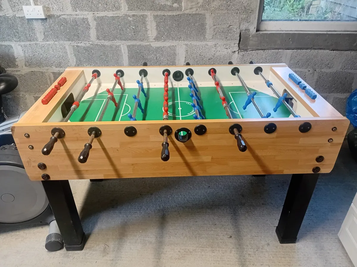Foosball table - Image 1