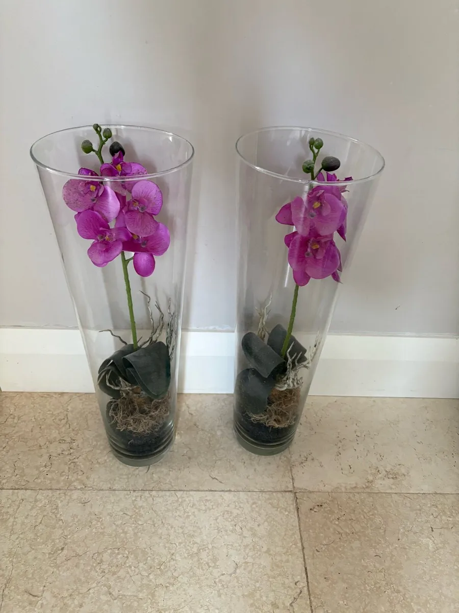 Ornamental  flowers in glass vase