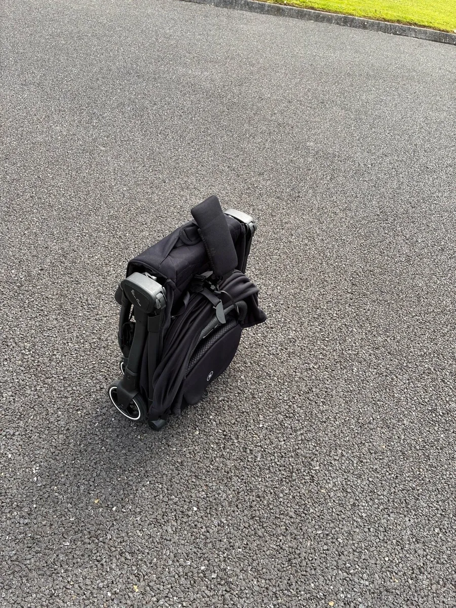 SilverCross Clic space saving stroller - Image 1