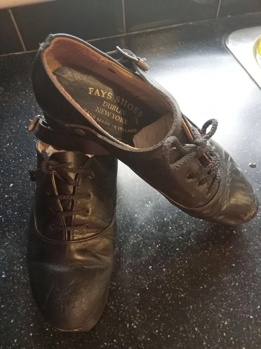 Fays hard dancing shoe - Image 1