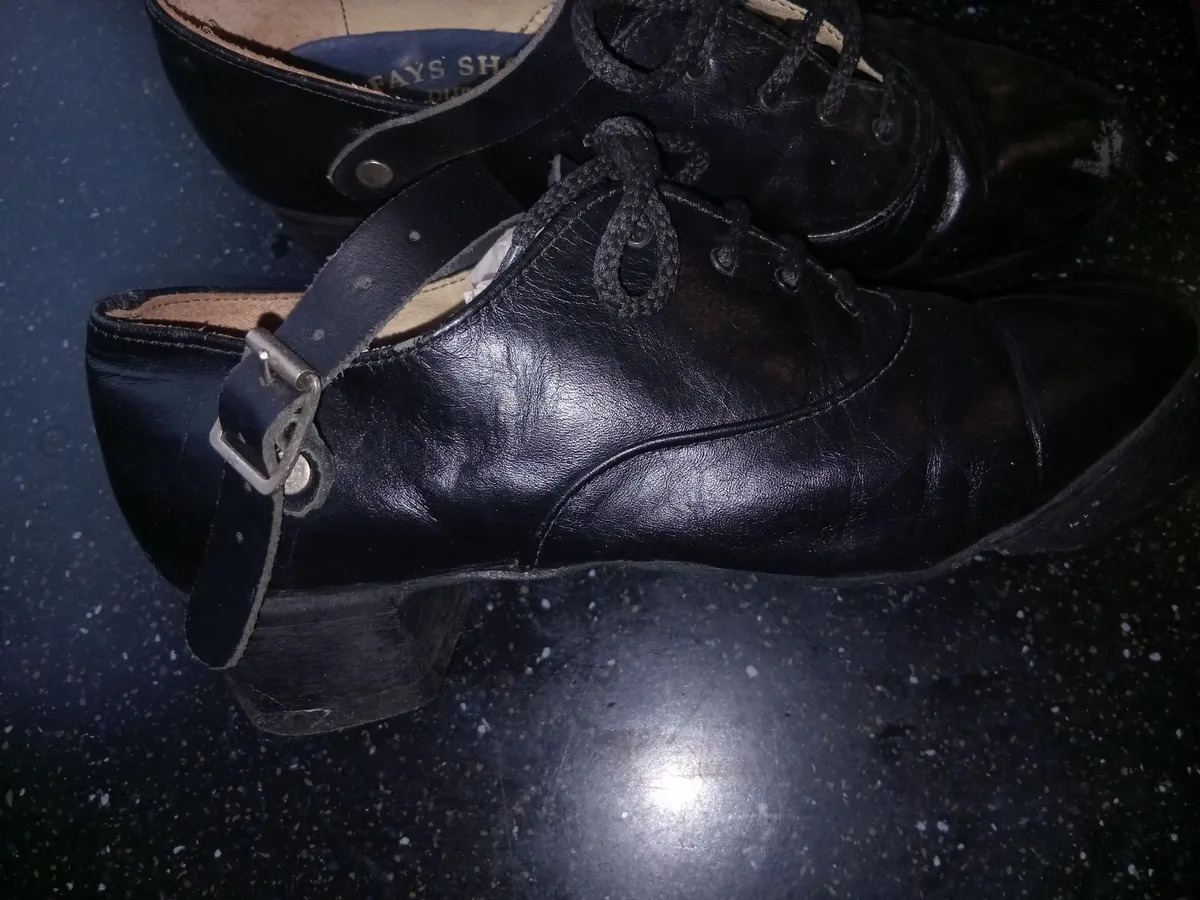 Fays hard dancing shoe - Image 2