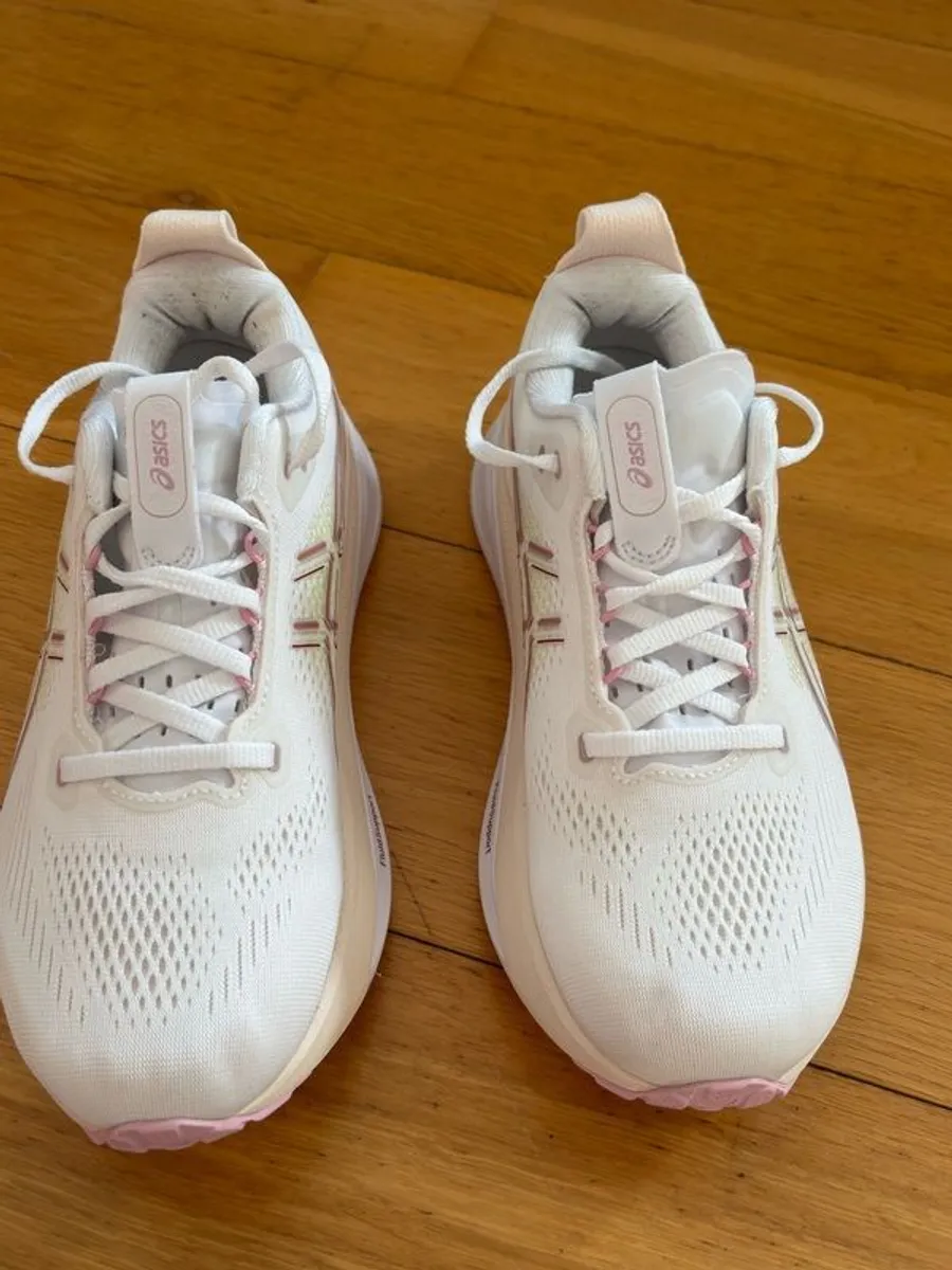 Asics Gel Kayano 33 - Image 3
