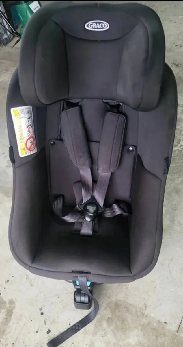 Birth to 4years child's rotating isofix seat - Image 2