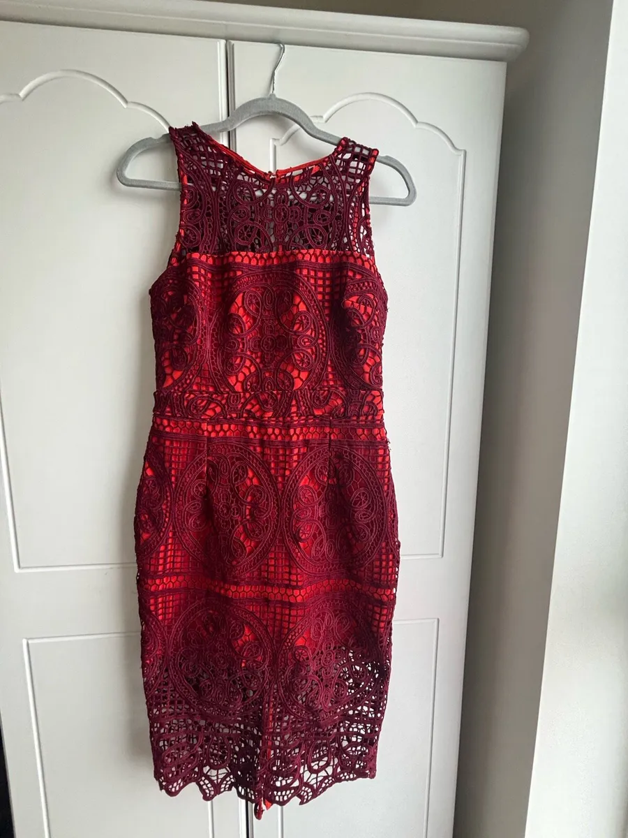 River Island New Burgundy Lace Midi Bodycon Dress - Image 1