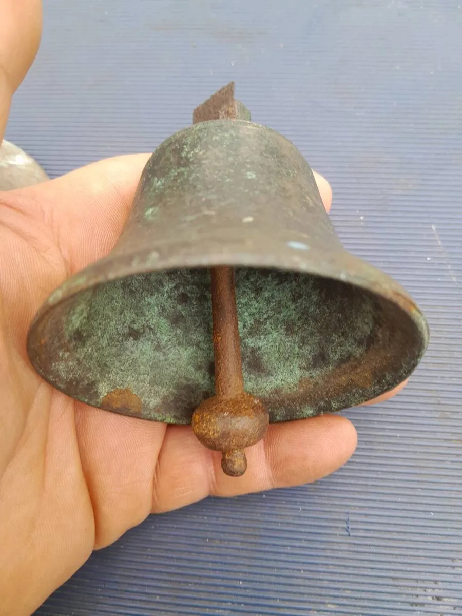 Two vintage bells - Image 3