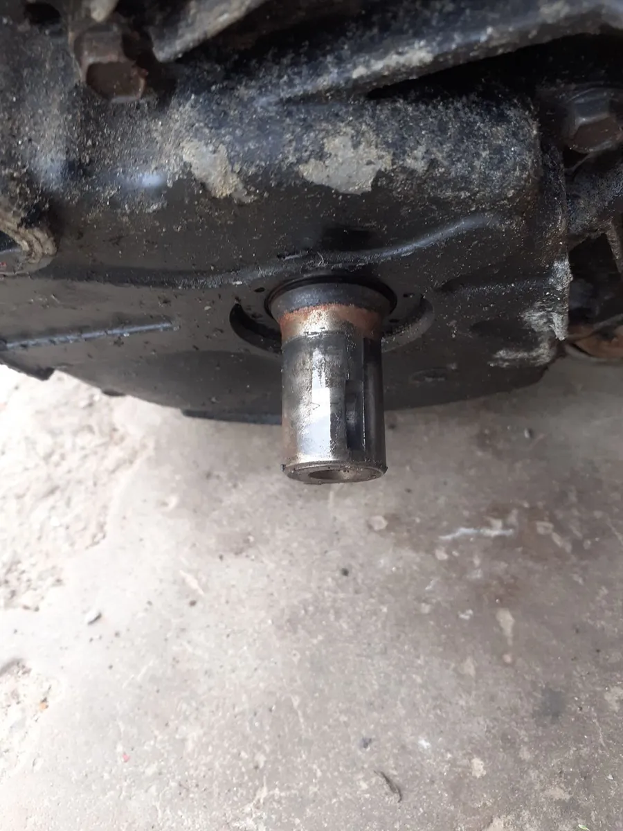 6 hp briggs & stratton  engine - Image 4