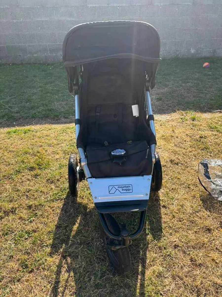 Mountain buggy Jogger - Image 1