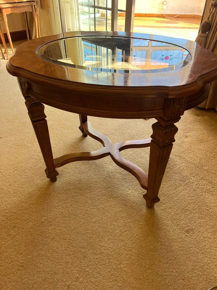 Two lamp one coffee table - Image 4
