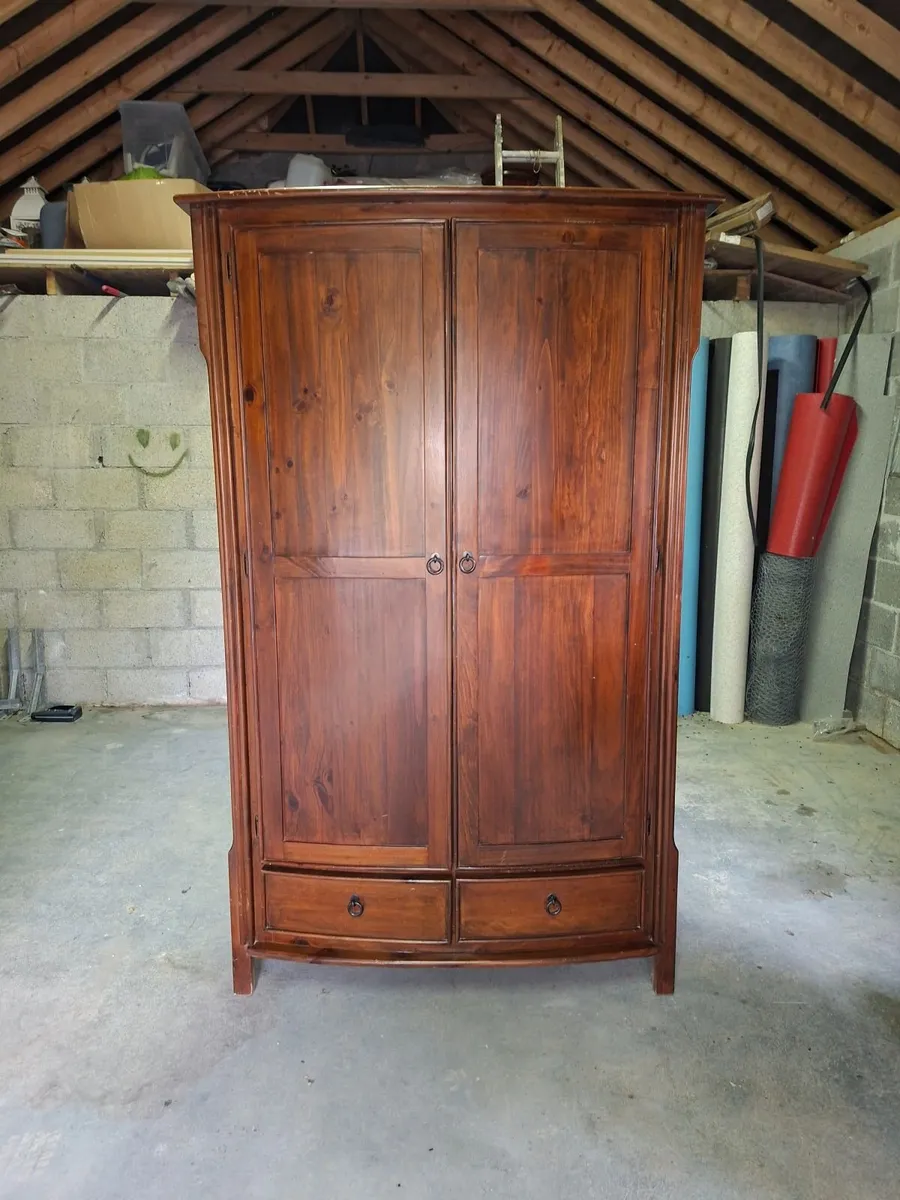 Wardrobe and 2 Chest of Drawers - Image 2