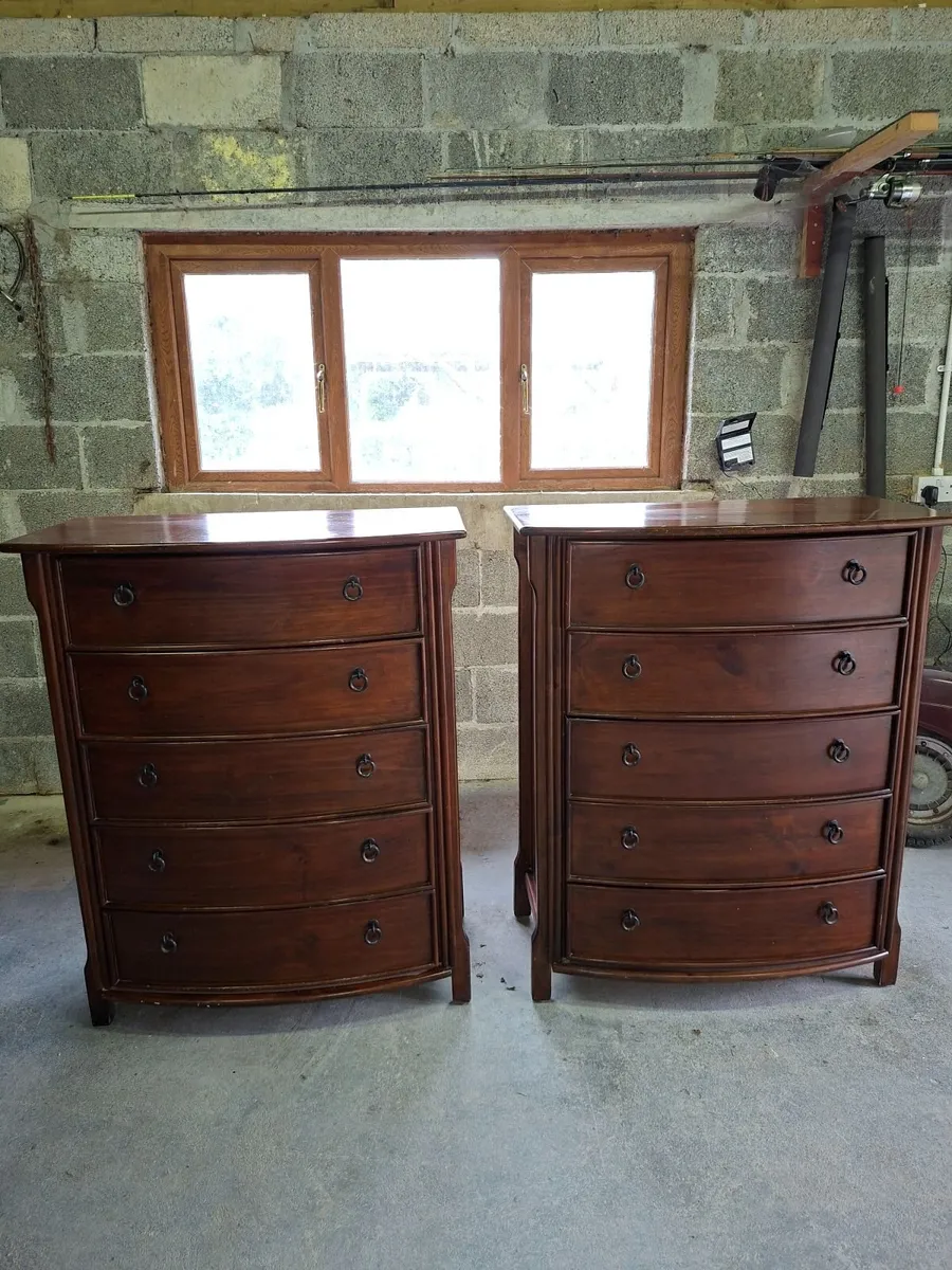 Wardrobe and 2 Chest of Drawers - Image 4