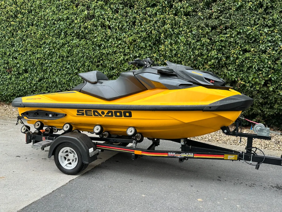 Immaculate 2022 Seadoo RXPX 300 with only 94hrs - Image 2