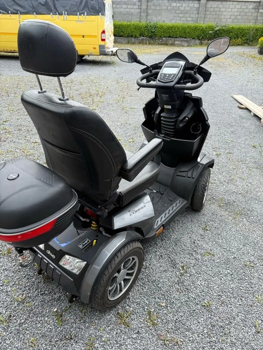 King Cobra Mobility Scooter - Image 4