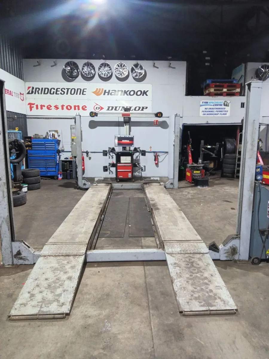 John Bean Wheel Alignment Machine - Image 1