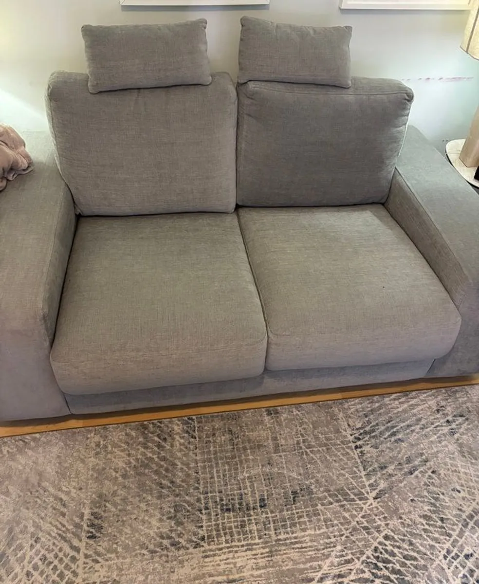 FAMA CALLESSI 2 seater couch like new condition. - Image 1