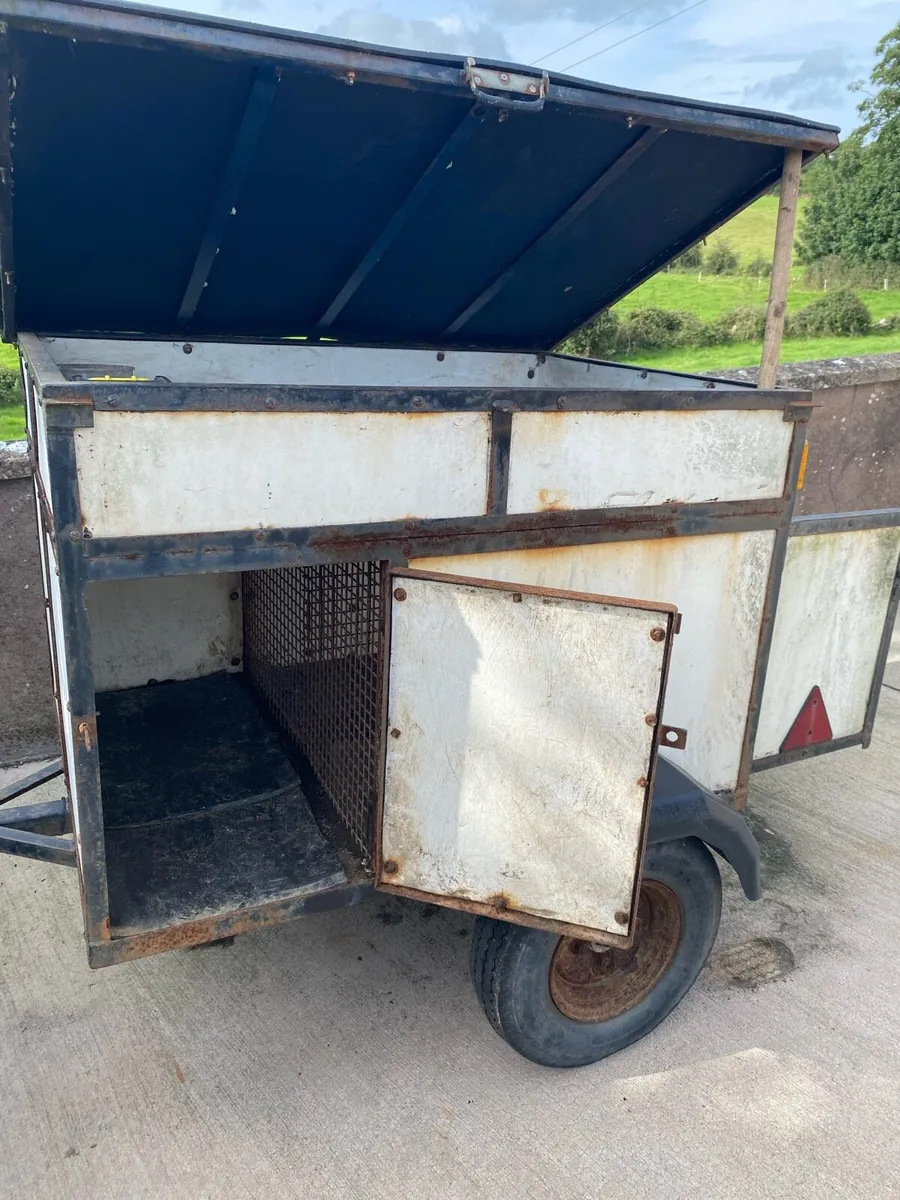Dog Trailer - Image 2