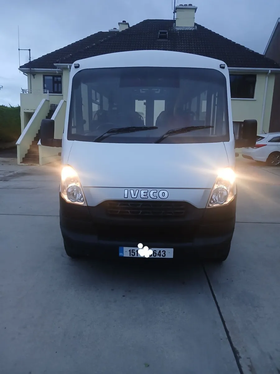 Iveco 33 +driver - Image 2