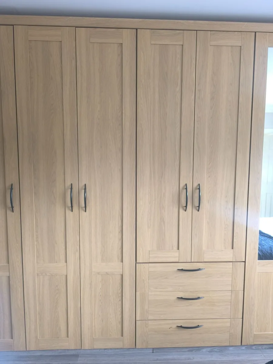 Wardrobe doors only 'no carcass' - Image 2