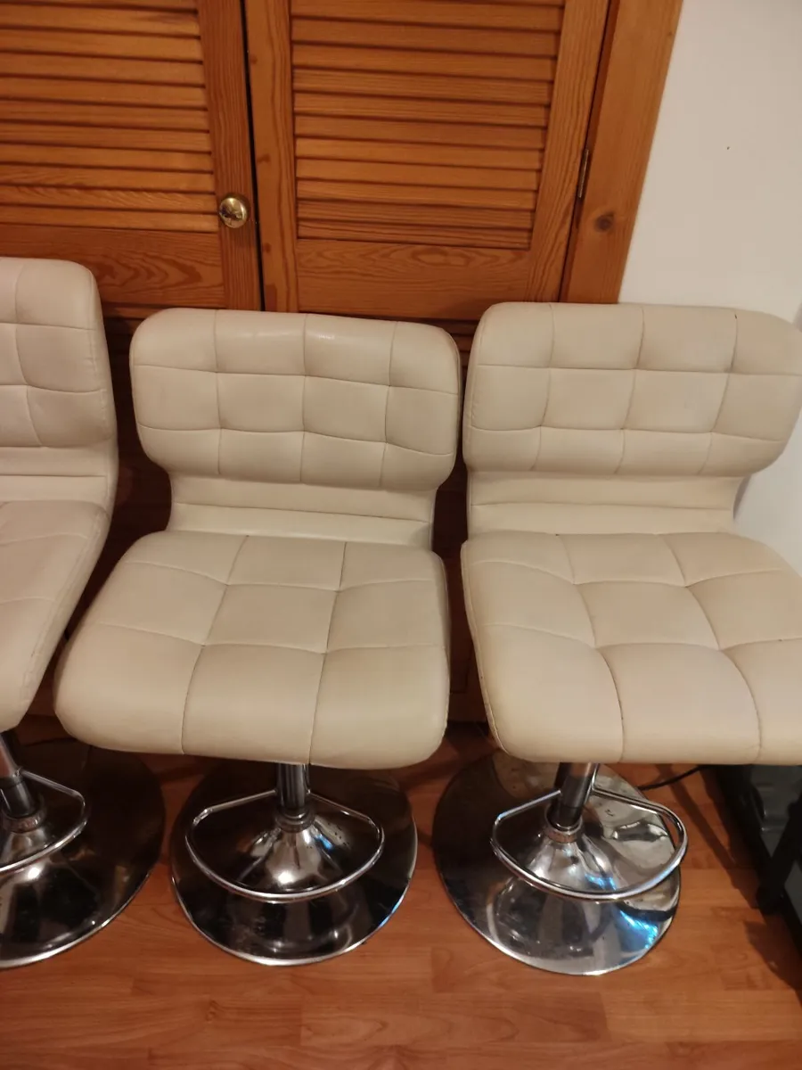 Kitchen stools - Image 3