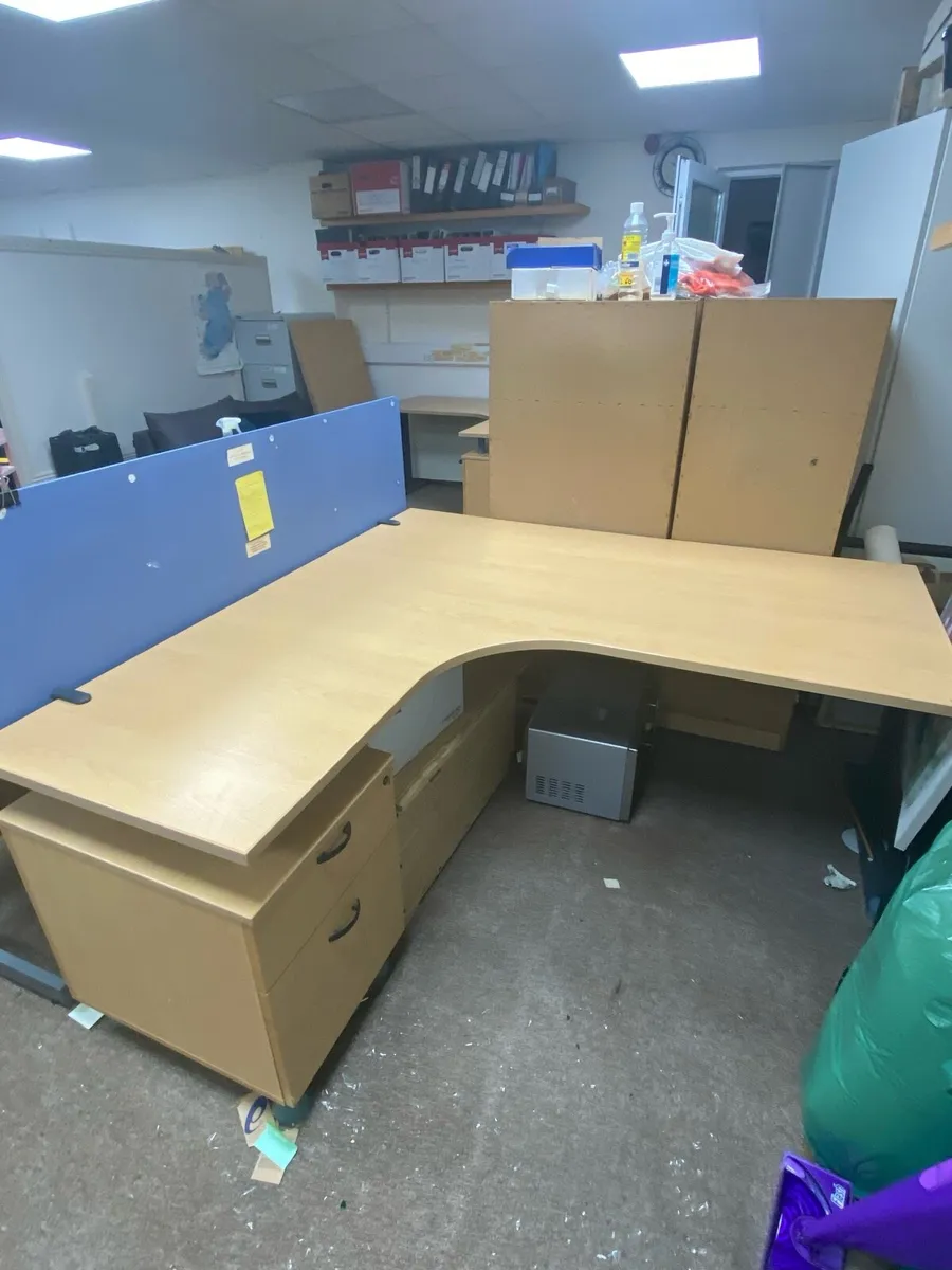 4 office desks - Image 3