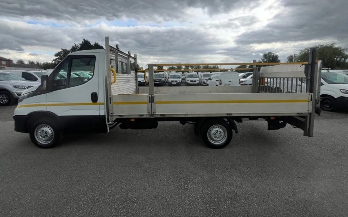 2023 Iveco Daily Dropside Van - Image 1