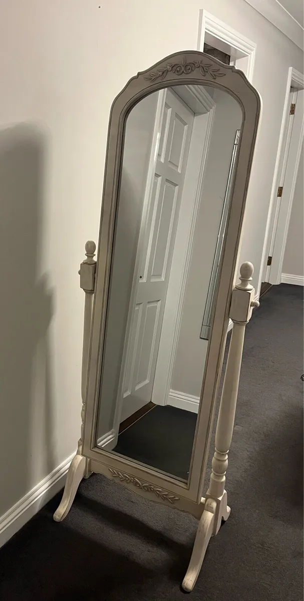 Full length Vintage mirror - Image 1