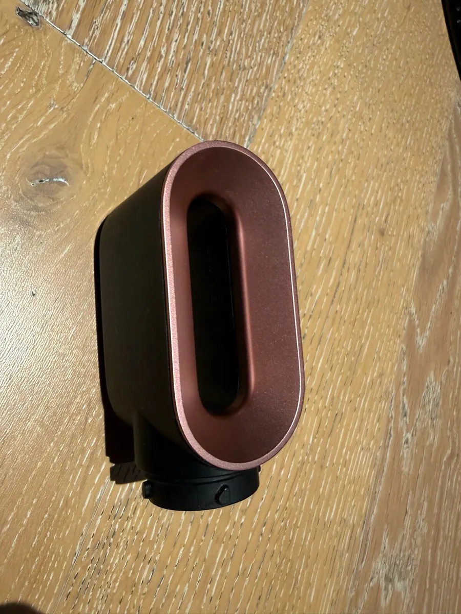 Dyson Airwrap Attachments & Storage Case - Image 3