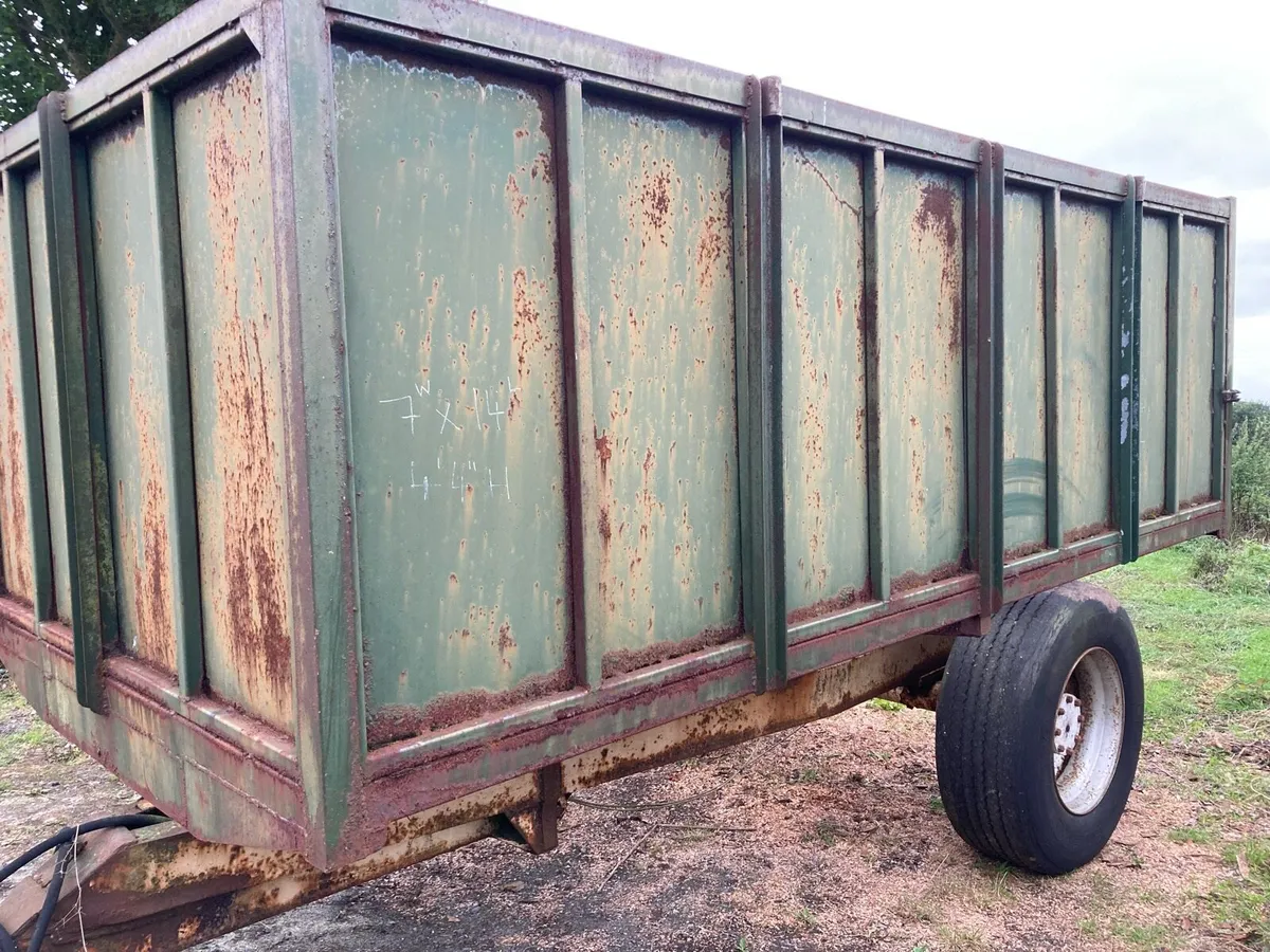 Root Crop trailer, needs some work, - Image 1