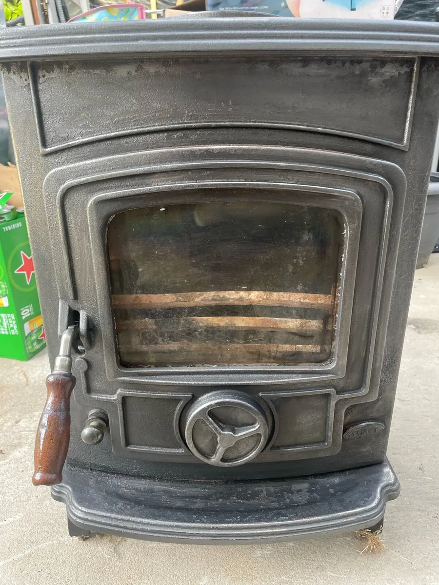 Stanley Stove - Image 1
