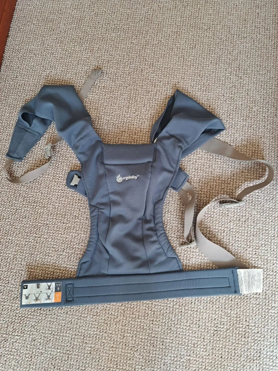 Ergobaby Embrace Baby Carrier - Image 3