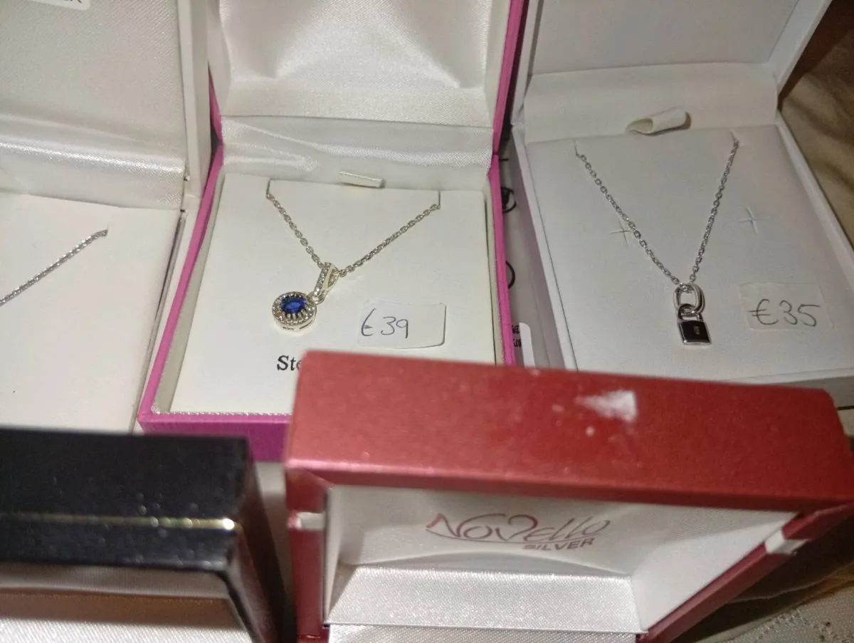 CLOSE DOWN JEWELLERY SALE .JOT LOT 190 EURO SLIVER - Image 4