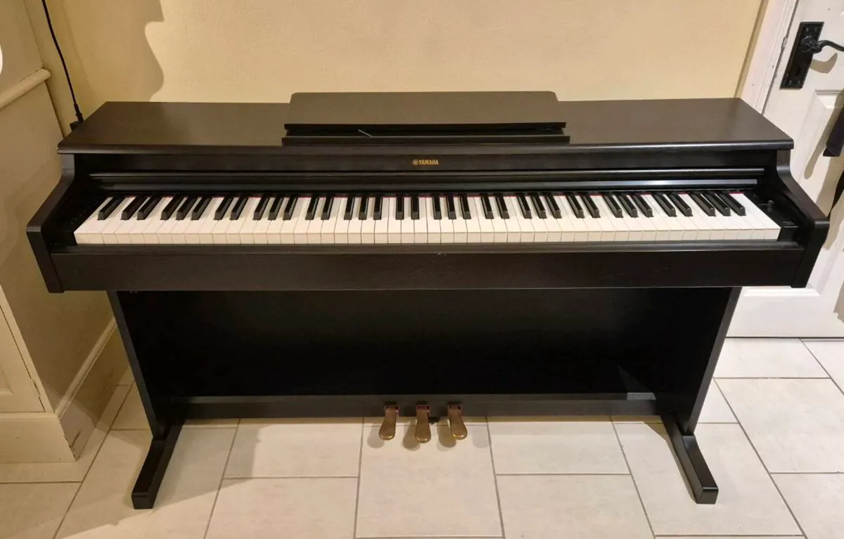 Yamaha Arius YDP 164 - Image 2