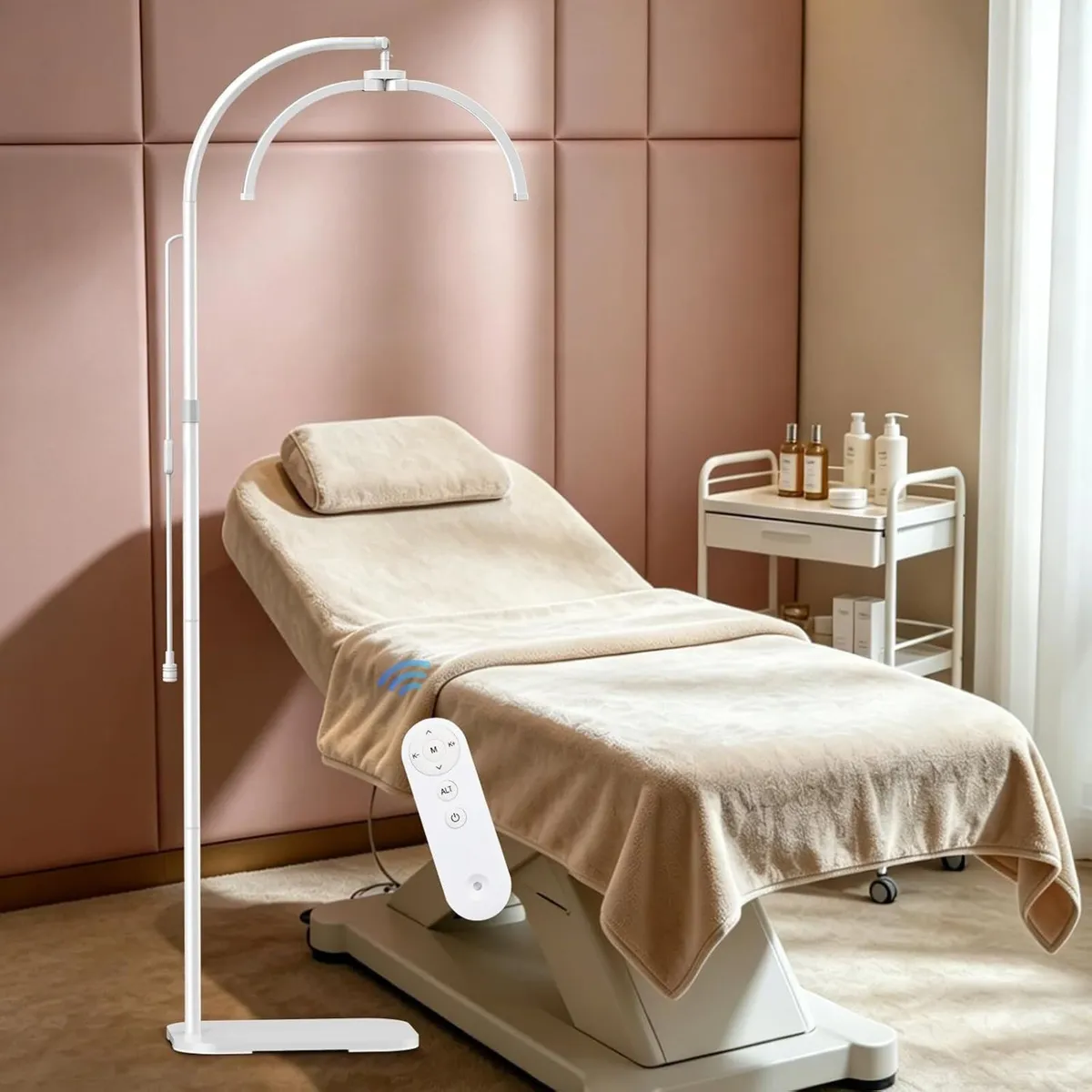 Half Moon Light for Eyelash Tech Foldable Floor - Image 1