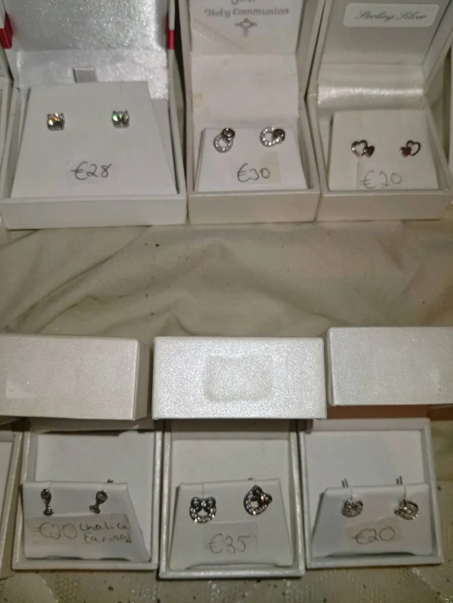 CLOSE DOWN JEWELLERY SALE 170 FOR THE LOT SLIVER - Image 2
