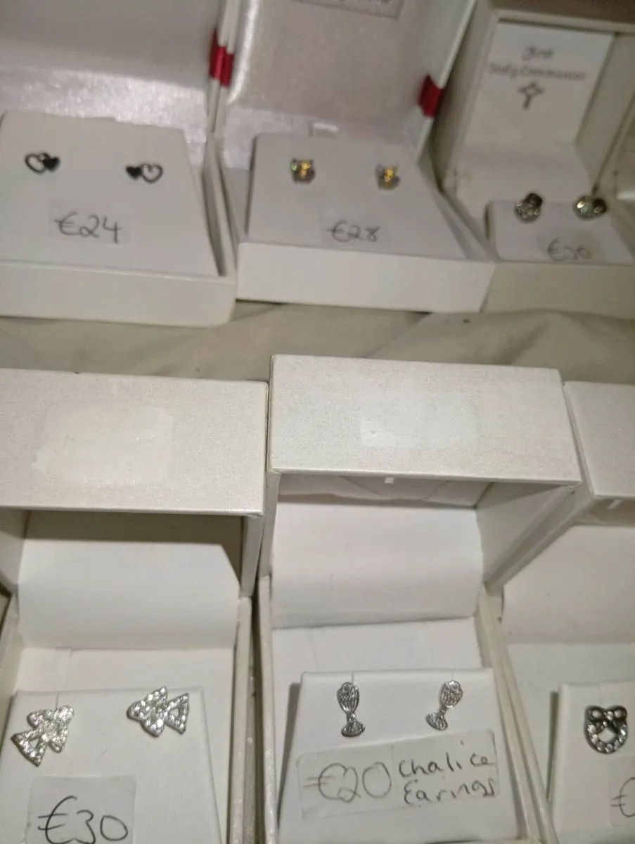 CLOSE DOWN JEWELLERY SALE 170 FOR THE LOT SLIVER - Image 4