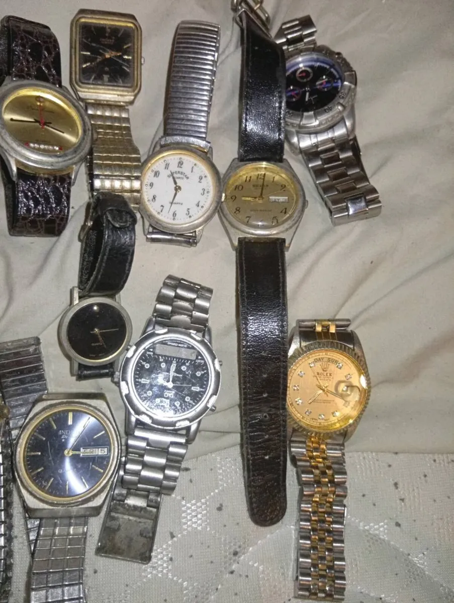 JOB LOT OF OLD VINTAGE WATCHES - Image 3