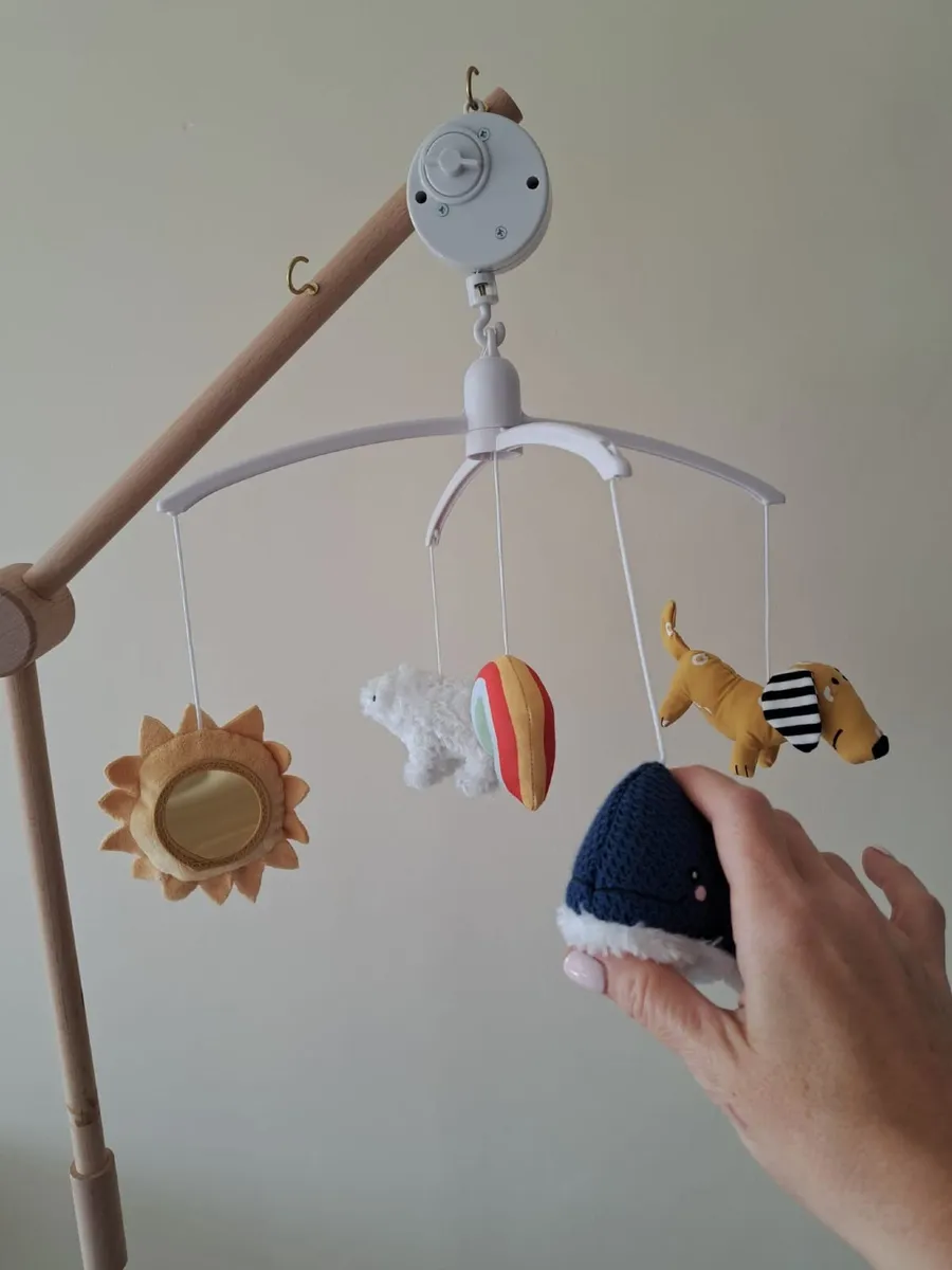 Baby mobile wooden holder and stand - Image 4