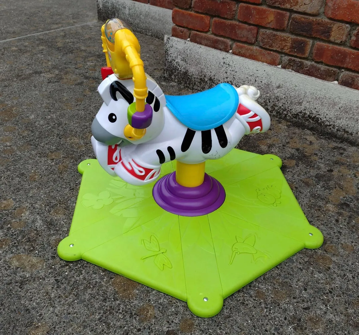 FISHER PRICE, BOUNCE & SPIN ZEBRA (USED). - Image 1