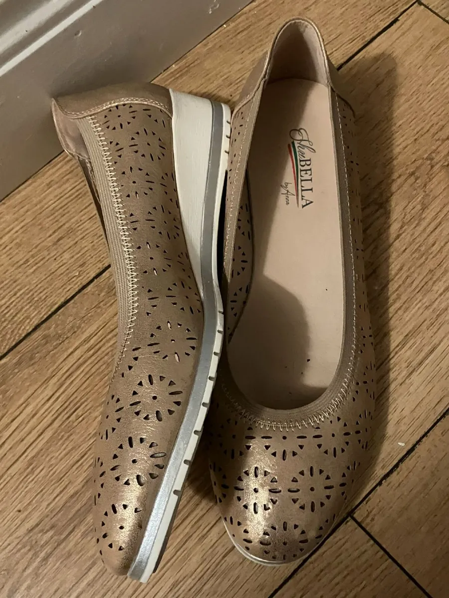 Shoes - Image 3