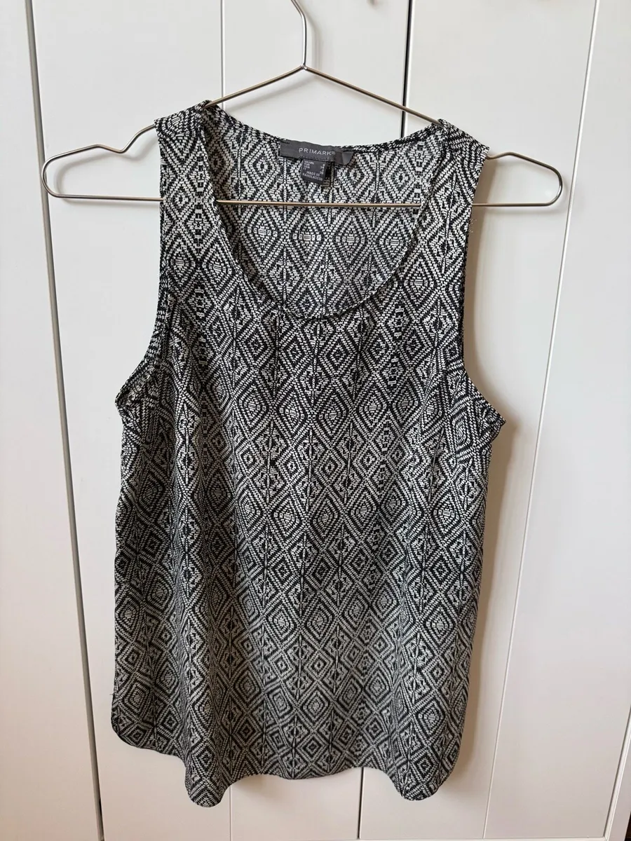 Primark women ladies sleeveless top - Image 1