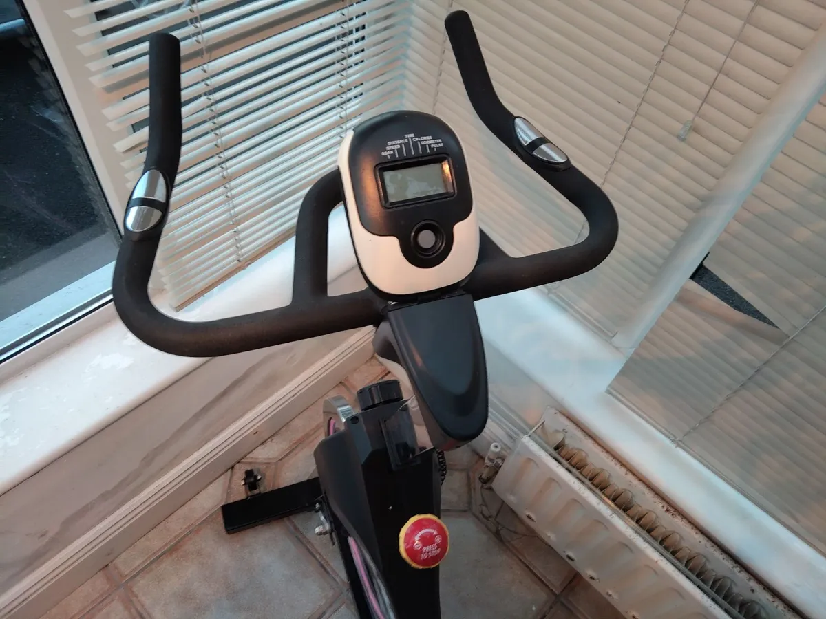 Exercise bike - Image 3