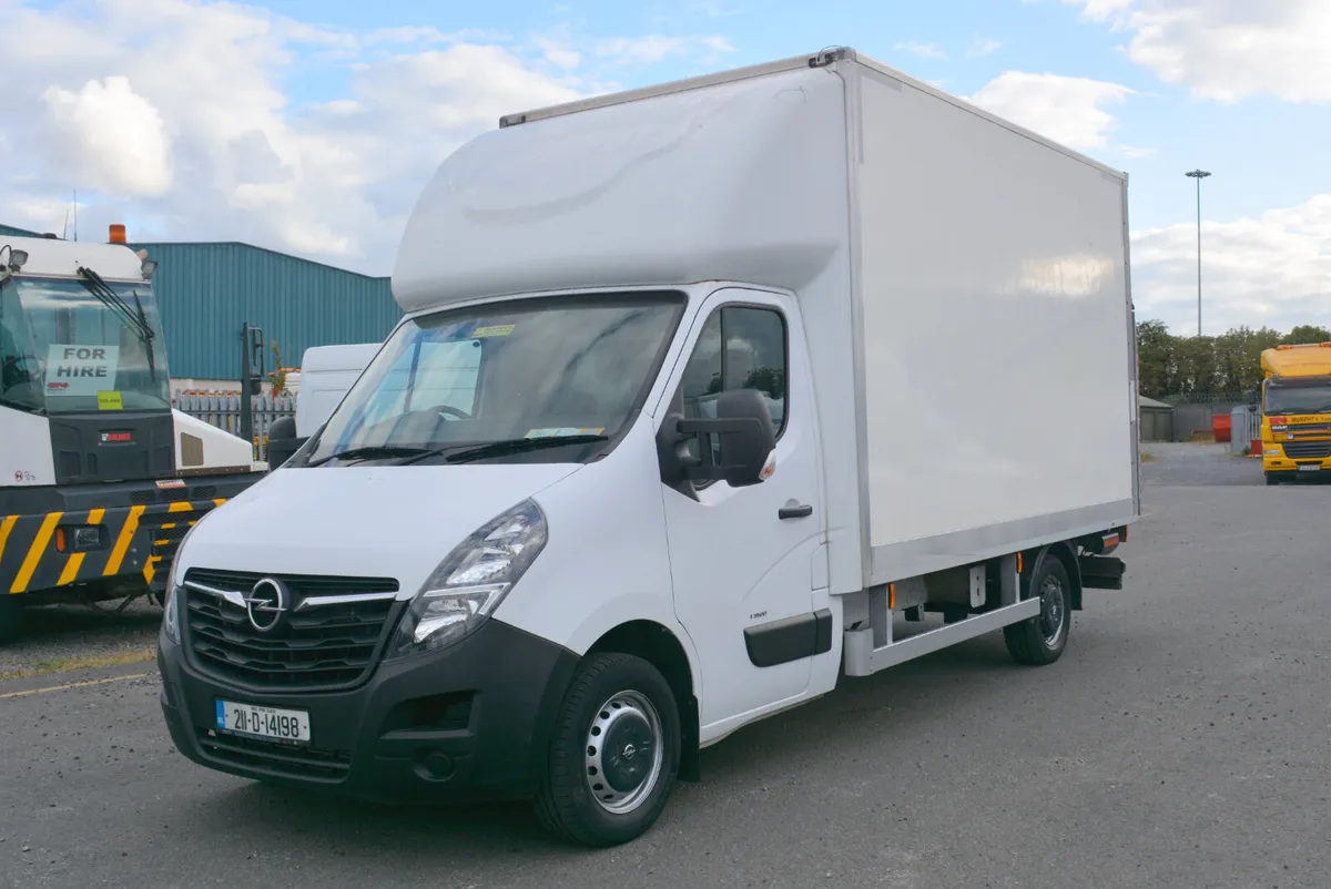 Opel Movano Luton Box & Tail lift - Image 1