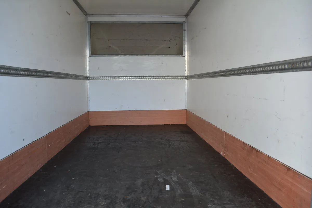 Opel Movano Luton Box & Tail lift - Image 2