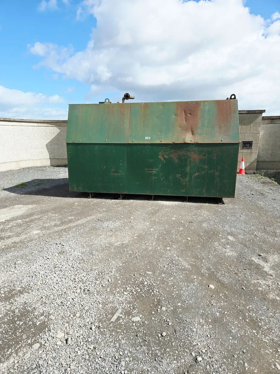 10,000 litre  Diesel Bowser Bunded - Image 1