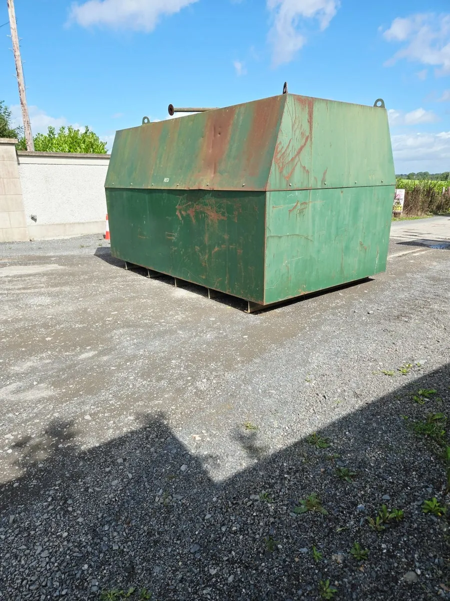 10,000 litre  Diesel Bowser Bunded - Image 2