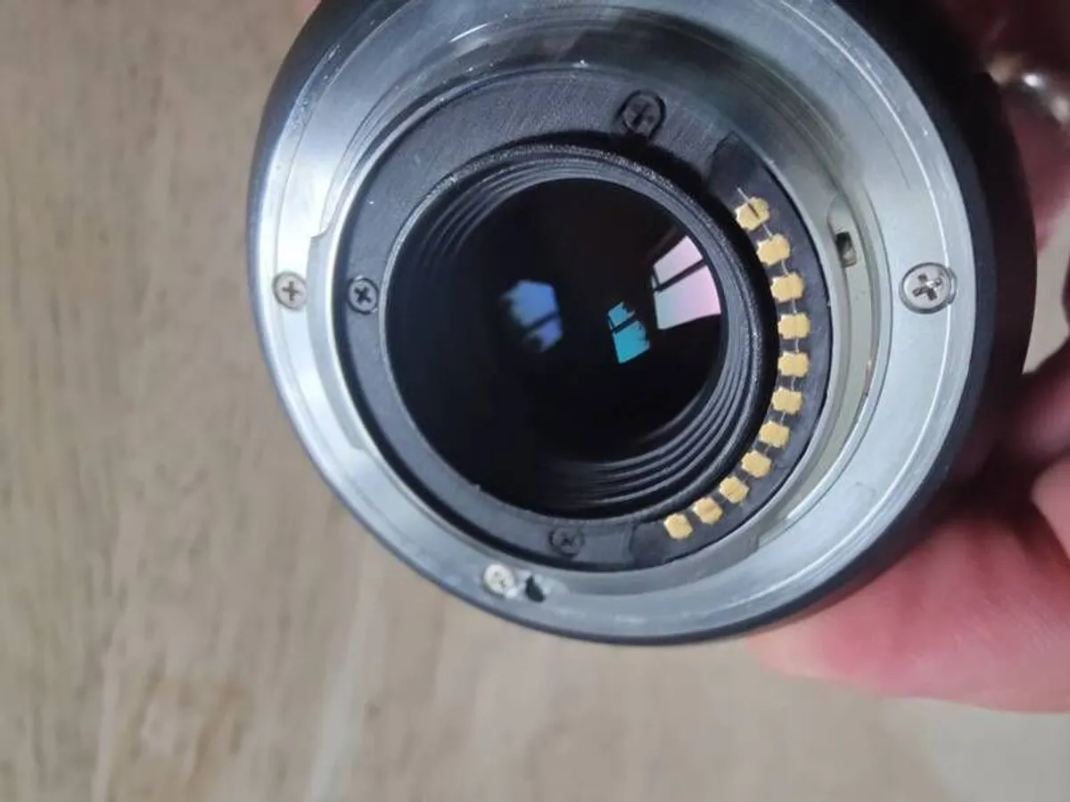 Panasonic Leica DG Summilux 25mm 1.4 Lens - Image 2