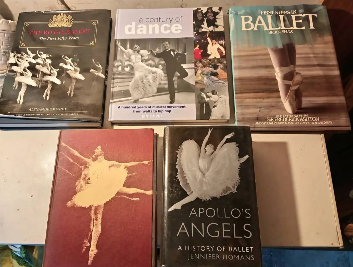 Joblot of 5 Ballet/Dance Books